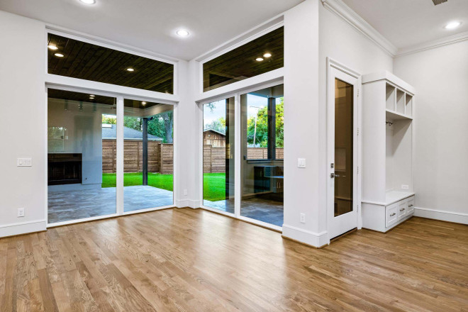 Desco Fine Homes is a high performance custom home builder in North Texas. We build custom homes in Dallas, Plano, Preston Hollow, Lakewood, M-Streets.