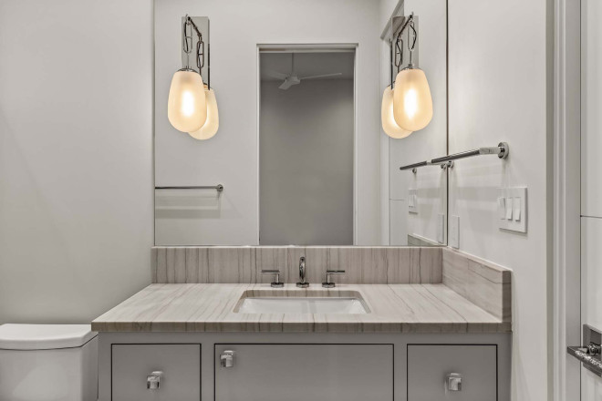 Desco Fine Homes is a high performance custom home builder in North Texas. We build custom homes in Dallas, Preston Hollow.