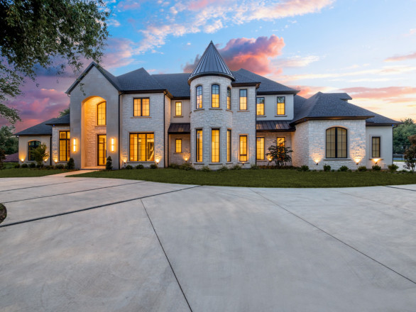 Beautiful Custom Home by Desco Fine Homes in Plano, TX 75093