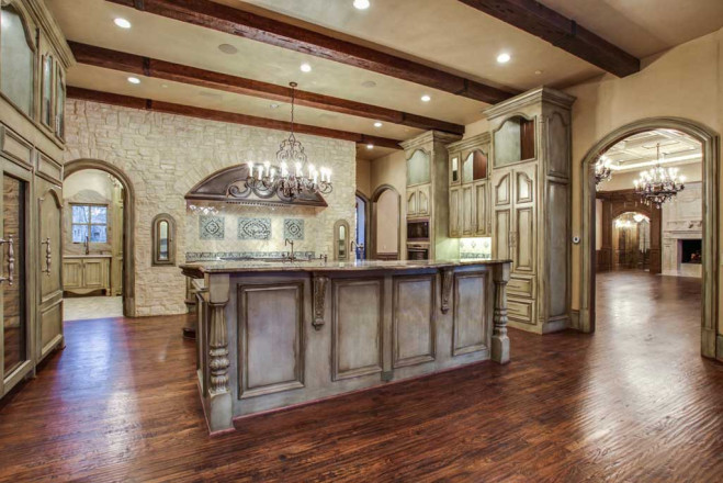 Desco Fine Homes completes an incredible home remodel in the Preston Hollow area of Dallas, Texas. The staircase in the master closet in this home was featured on Houzz!