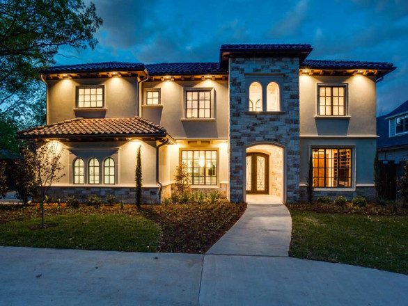 This custom built home, brought to you by Desco Fine Homes, SOLD in the PRESTON HOLLOW AREA OF DALLAS, TX!