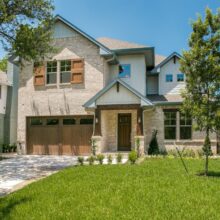 Craftsman style home in Lakewood Dallas, by custom homebuilder, Desco Custom Homes. 972-381-8995