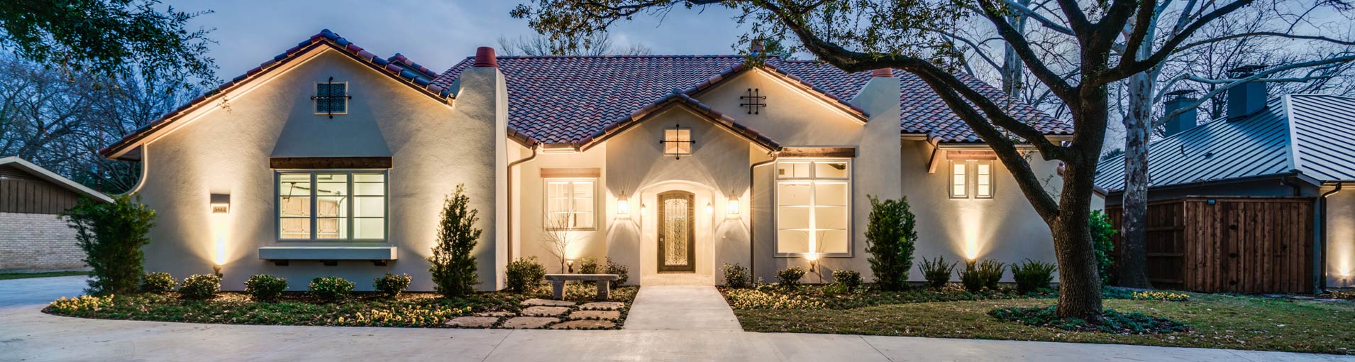 Desco Fine Homes is an award-winning custom home builder in North Dallas. We build custom homes and remodel in areas of North Dallas, including Plano, Bent Tree, Preston Hollow, Lakewood, and the M-Streets. Call us at: 972-381-8995