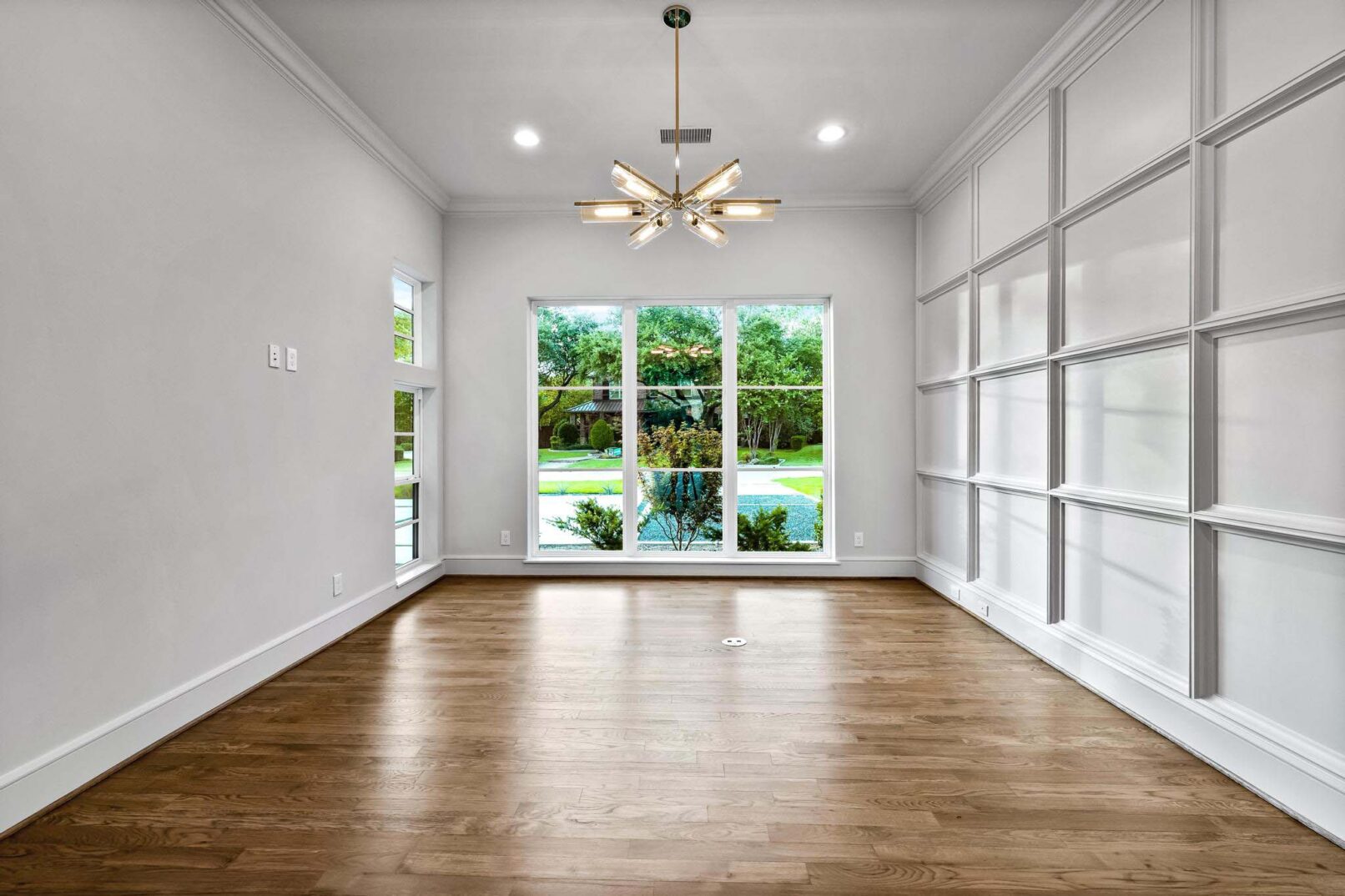 Desco Fine Homes is a high performance custom home builder in North Texas. We build custom homes in Dallas, Plano, Preston Hollow, Lakewood, M-Streets.