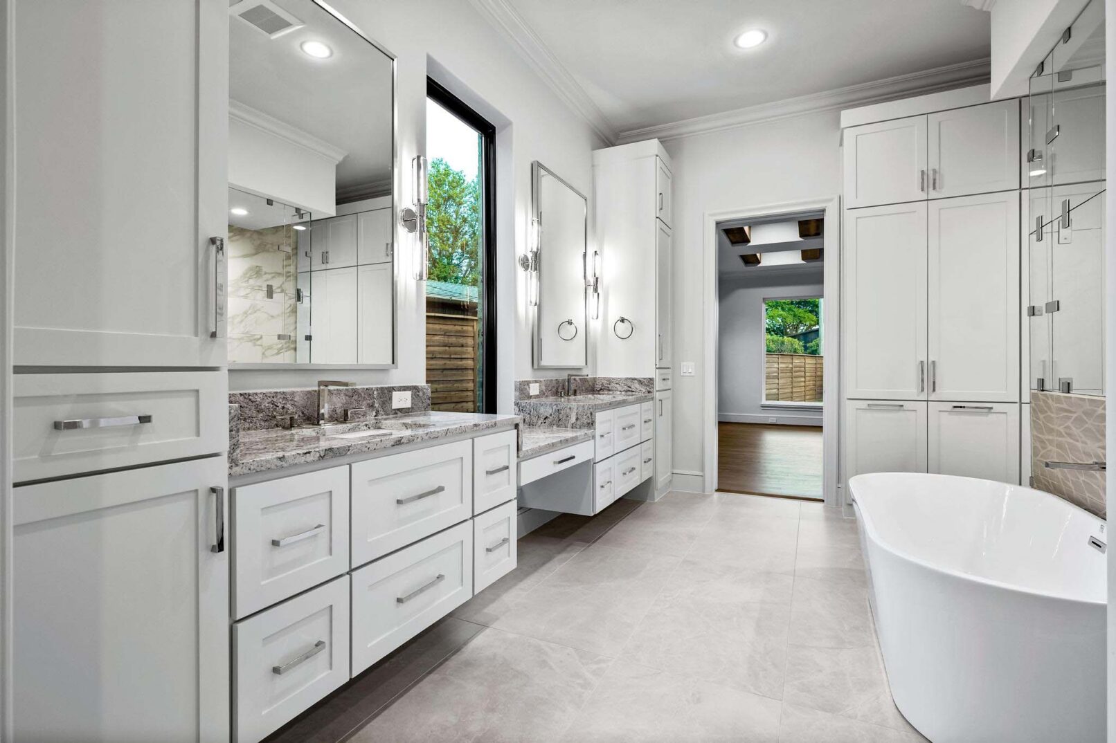 Desco Fine Homes is a high performance custom home builder in North Texas. We build custom homes in Dallas, Plano, Preston Hollow, Lakewood, M-Streets.