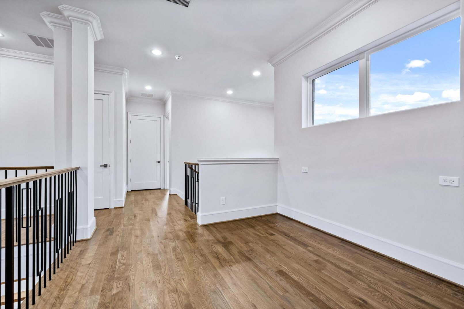 Desco Fine Homes is a high performance custom home builder in North Texas. We build custom homes in Dallas, Plano, Preston Hollow, Lakewood, M-Streets.