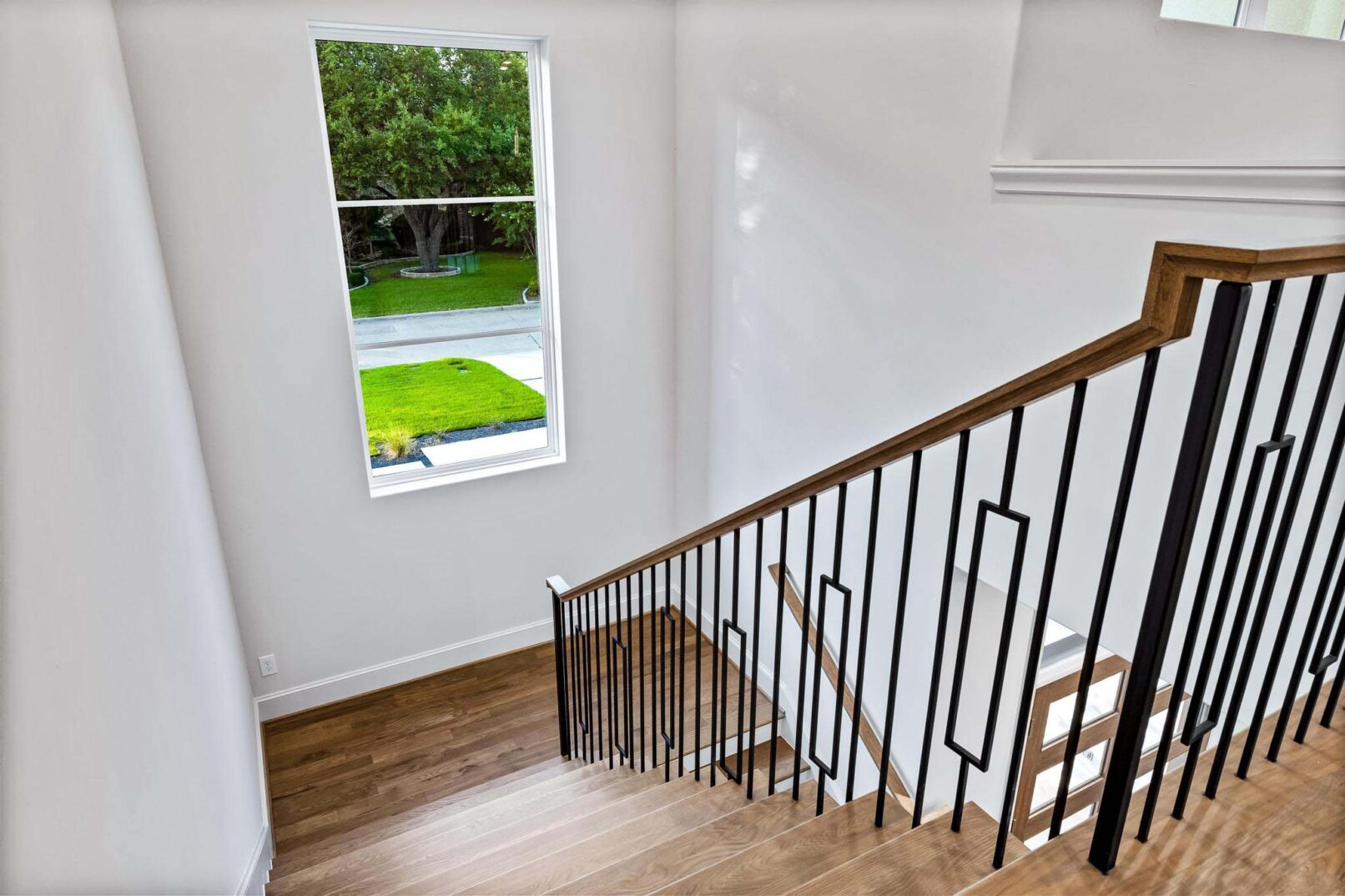 Desco Fine Homes is a high performance custom home builder in North Texas. We build custom homes in Dallas, Plano, Preston Hollow, Lakewood, M-Streets.