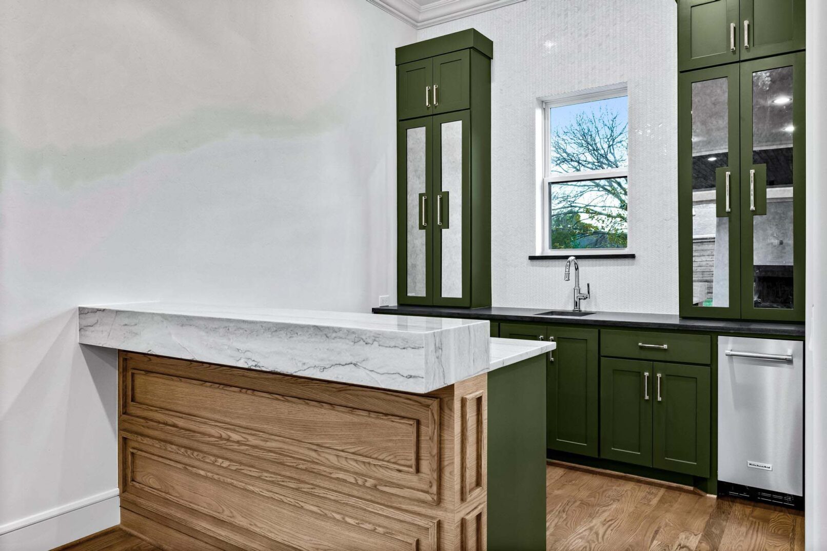 Desco Fine Homes is a high performance custom home builder in North Texas. We build custom homes in Dallas, Plano, Preston Hollow, Lakewood, M-Streets.