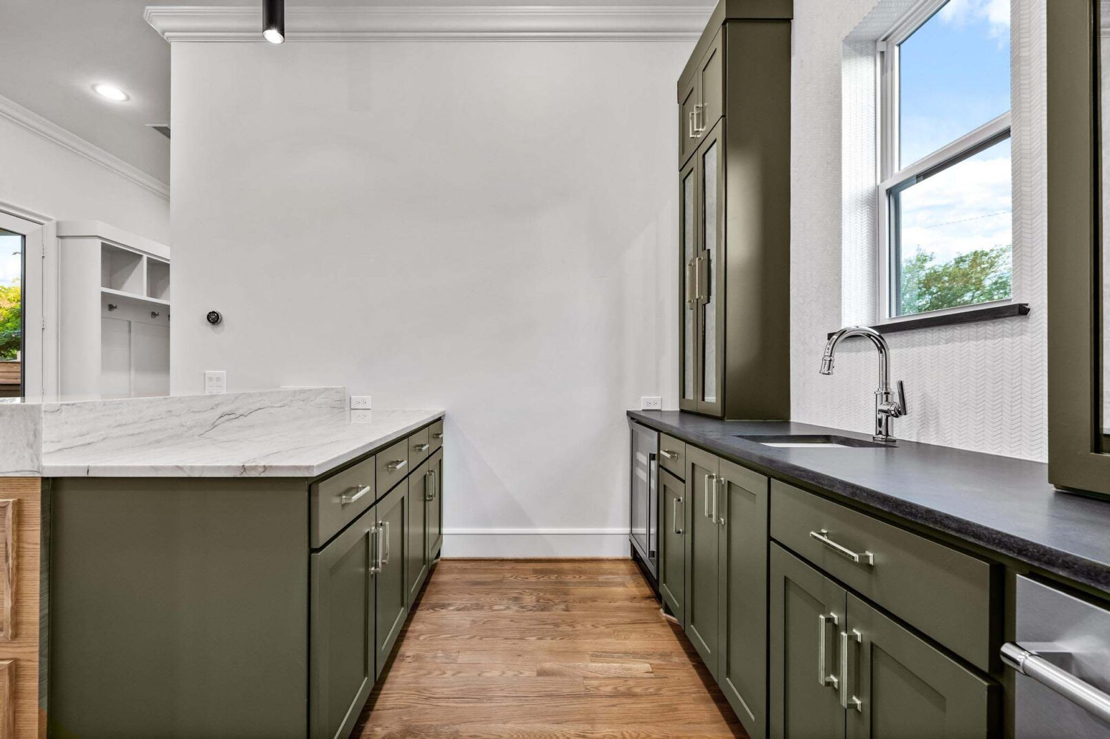 Desco Fine Homes is a high performance custom home builder in North Texas. We build custom homes in Dallas, Plano, Preston Hollow, Lakewood, M-Streets.