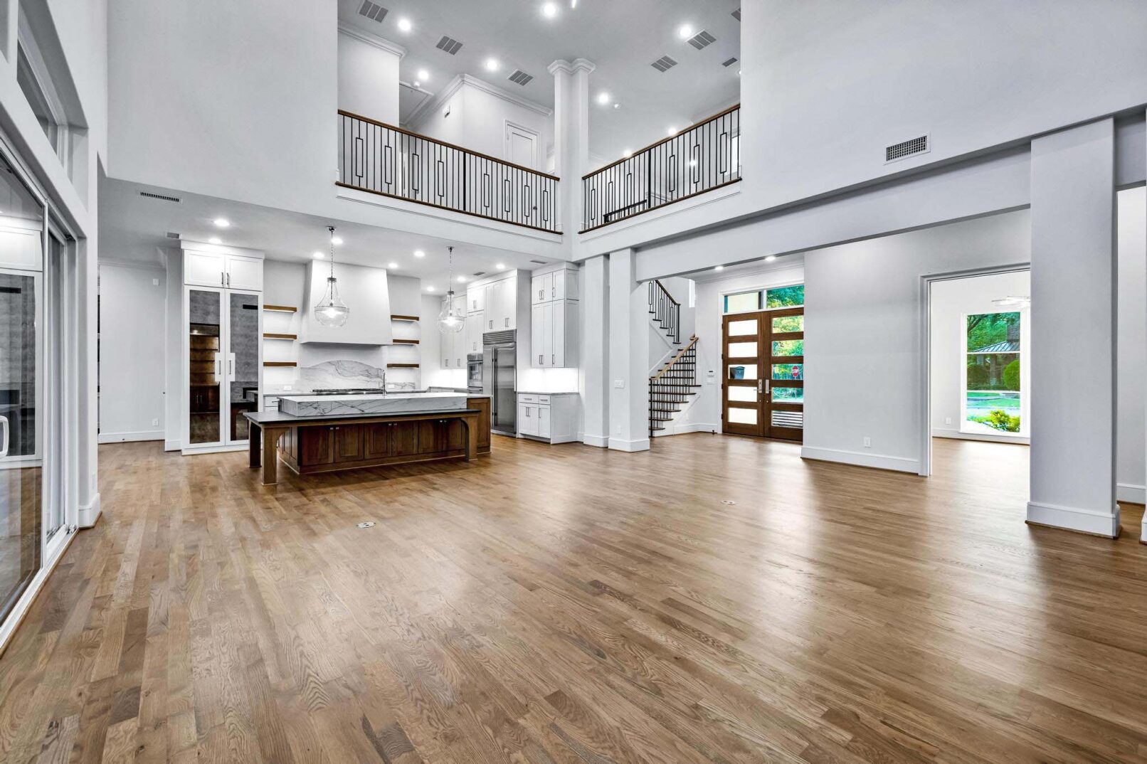 Desco Fine Homes is a high performance custom home builder in North Texas. We build custom homes in Dallas, Plano, Preston Hollow, Lakewood, M-Streets.