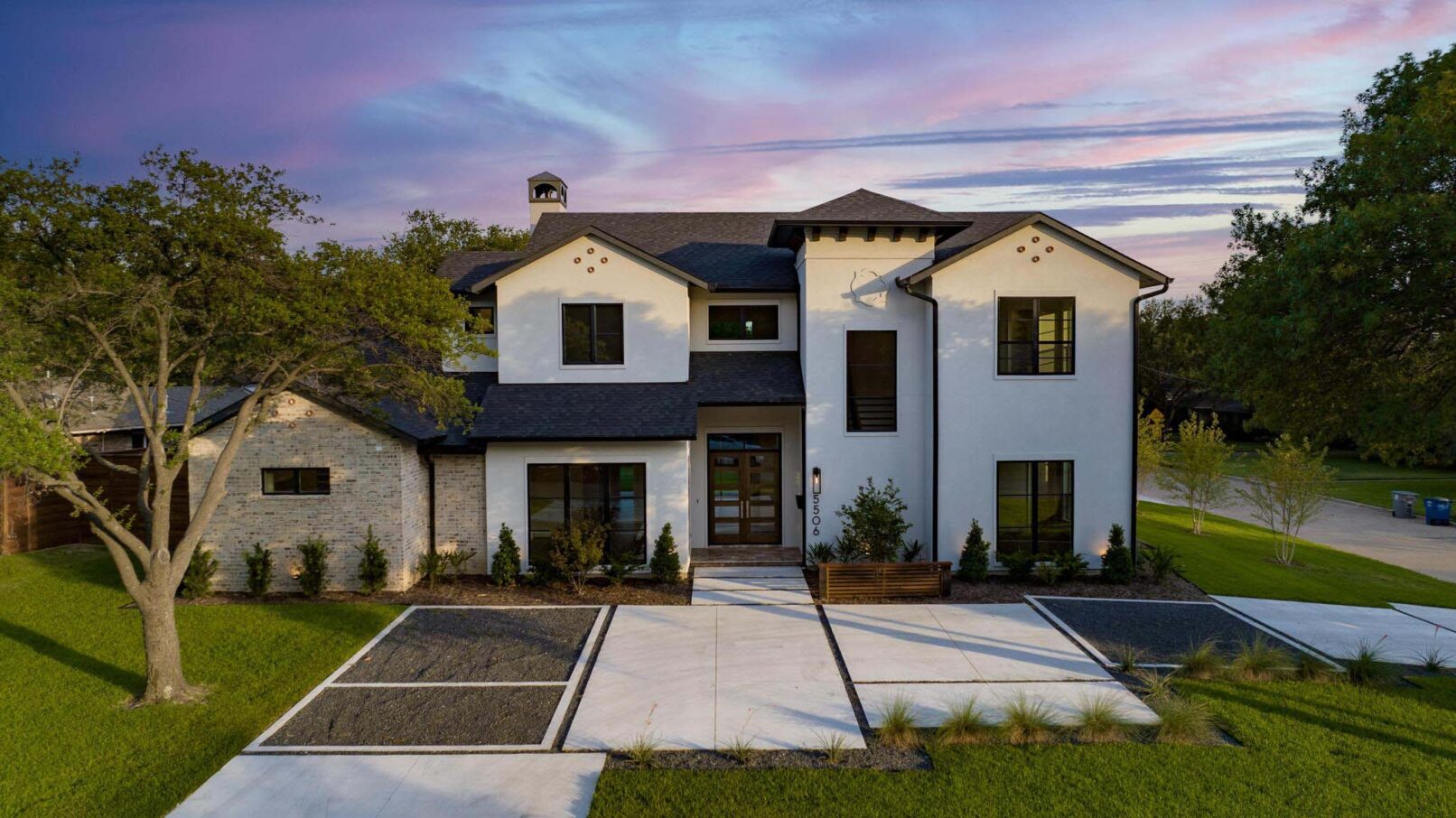 Desco Fine Homes is a high performance custom home builder in North Texas. We build custom homes in Dallas, Plano, Preston Hollow, Lakewood, M-Streets.