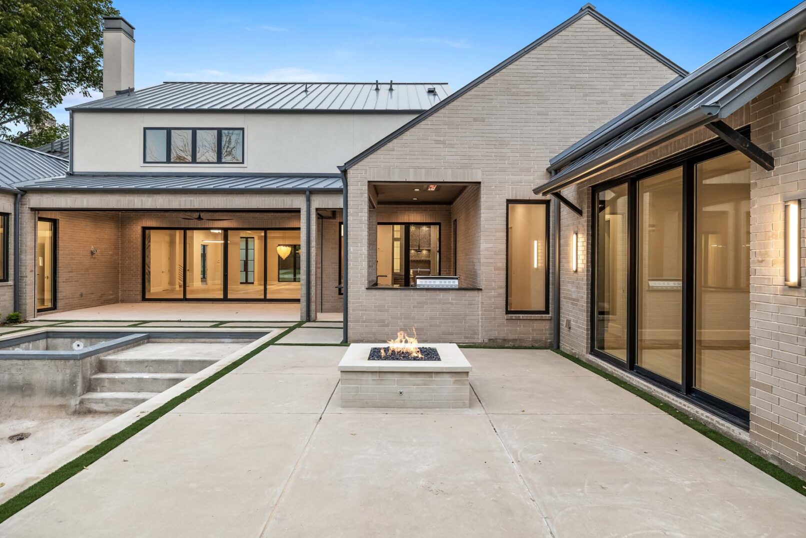 Desco Fine Homes is a high performance custom home builder in North Texas. We build custom homes in Dallas, Preston Hollow.