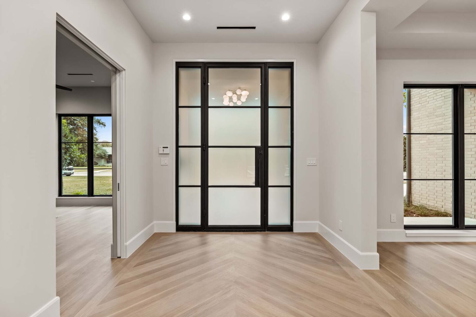 Desco Fine Homes is a high performance custom home builder in North Texas. We build custom homes in Dallas, Preston Hollow.