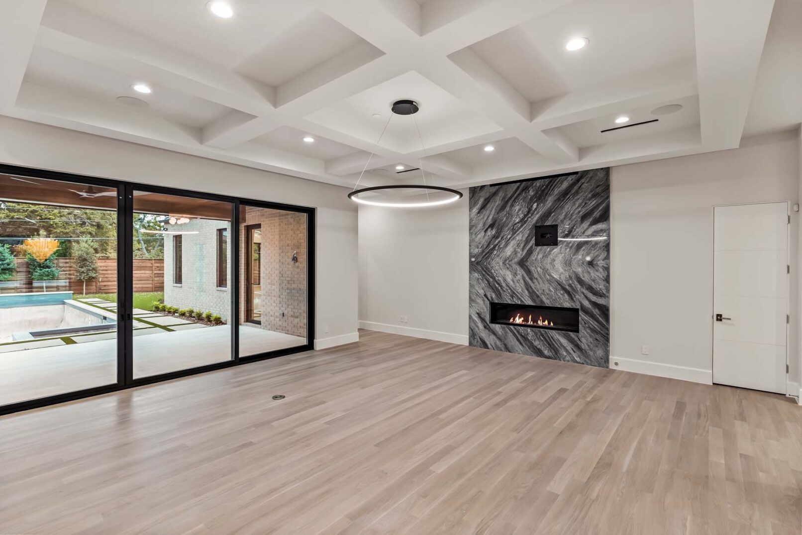 Desco Fine Homes is a high performance custom home builder in North Texas. We build custom homes in Dallas, Preston Hollow.