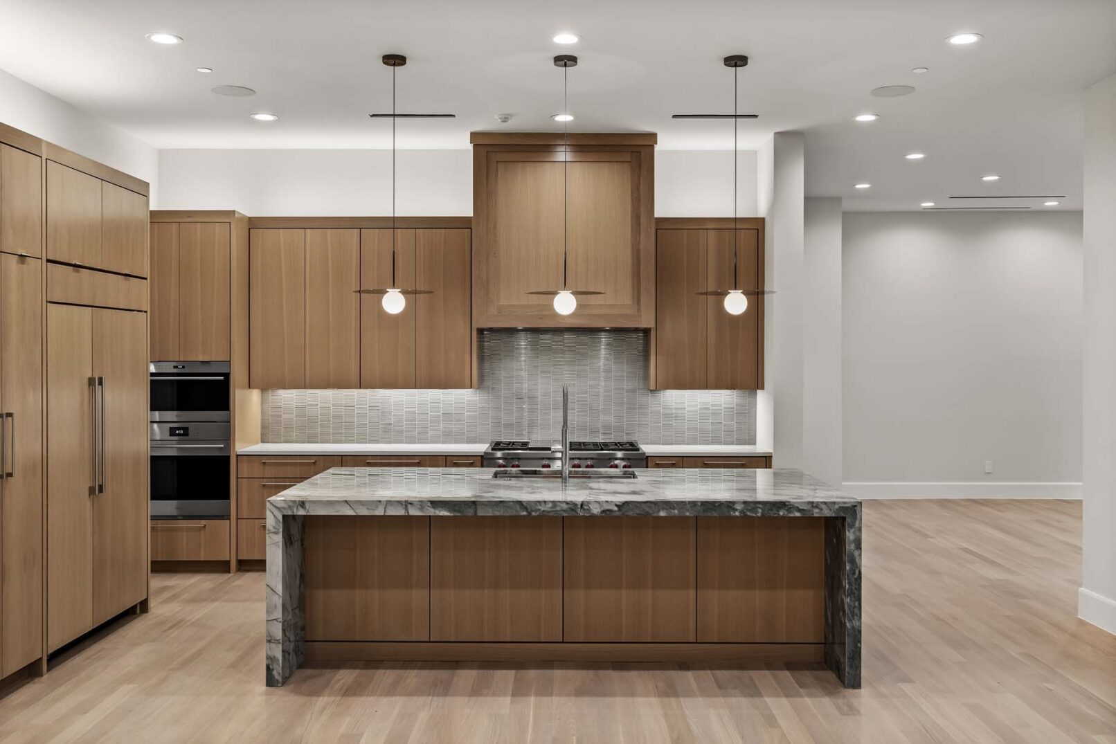 Desco Fine Homes is a high performance custom home builder in North Texas. We build custom homes in Dallas, Preston Hollow.