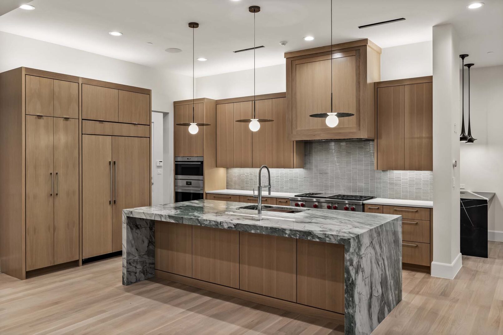 Desco Fine Homes is a high performance custom home builder in North Texas. We build custom homes in Dallas, Preston Hollow.