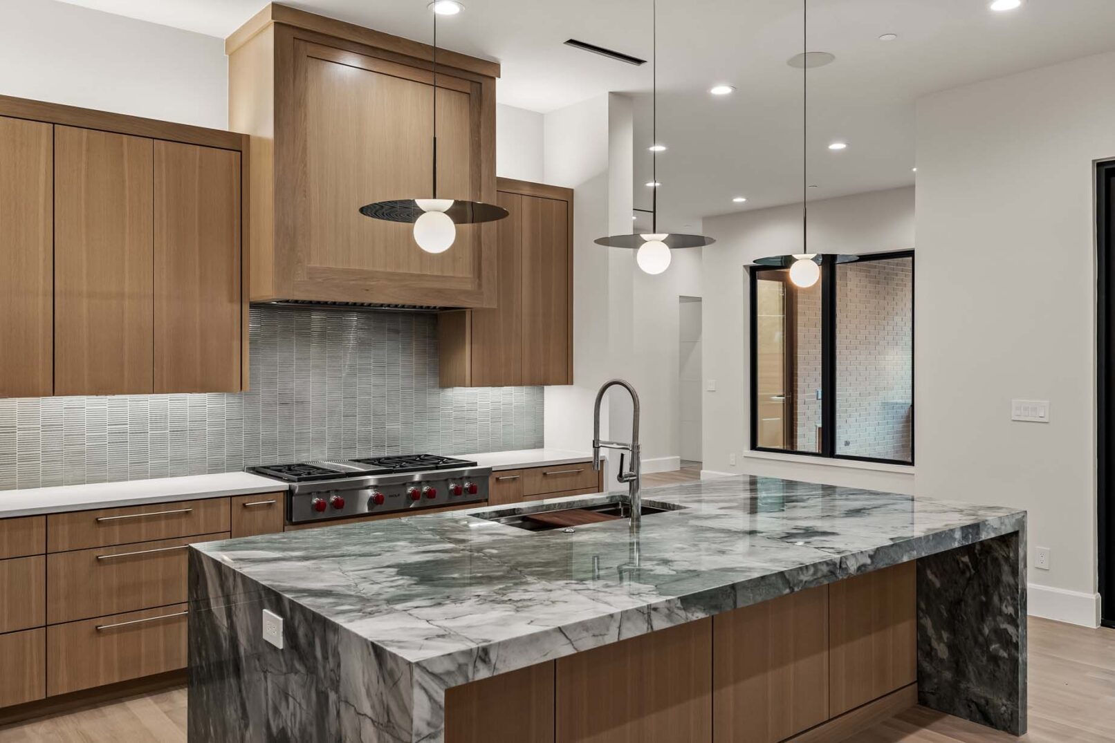 Desco Fine Homes is a high performance custom home builder in North Texas. We build custom homes in Dallas, Preston Hollow.