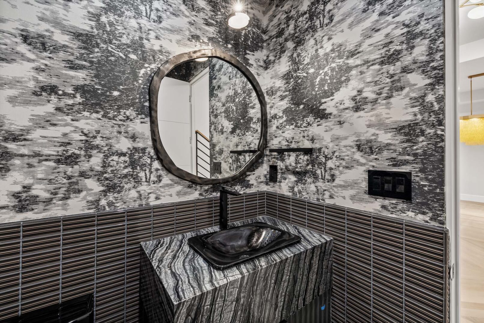 Desco Fine Homes is a high performance custom home builder in North Texas. We build custom homes in Dallas, Preston Hollow.