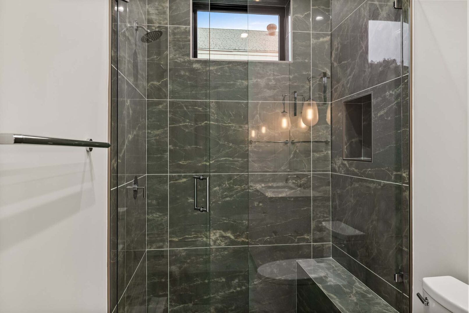 Desco Fine Homes is a high performance custom home builder in North Texas. We build custom homes in Dallas, Preston Hollow.