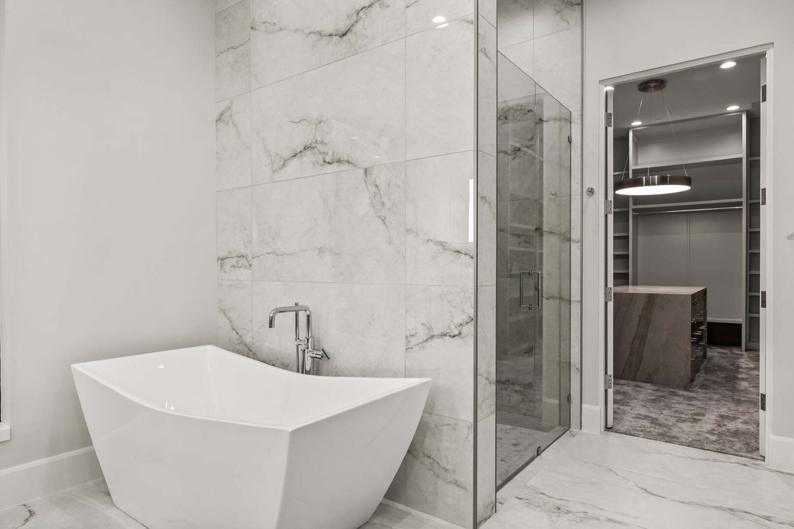 Desco Fine Homes is a high performance custom home builder in North Texas. We build custom homes in Dallas, Preston Hollow.