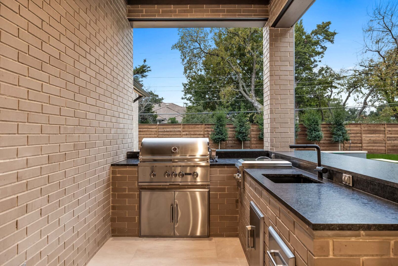 Desco Fine Homes is a high performance custom home builder in North Texas. We build custom homes in Dallas, Preston Hollow.