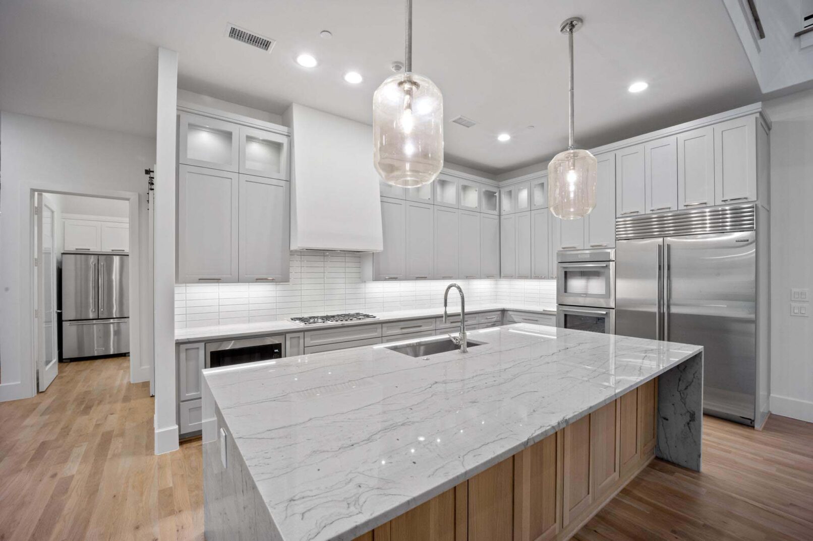 Desco Fine Homes is a high performance custom home builder in North Texas. We build custom homes in Dallas, Preston Hollow.