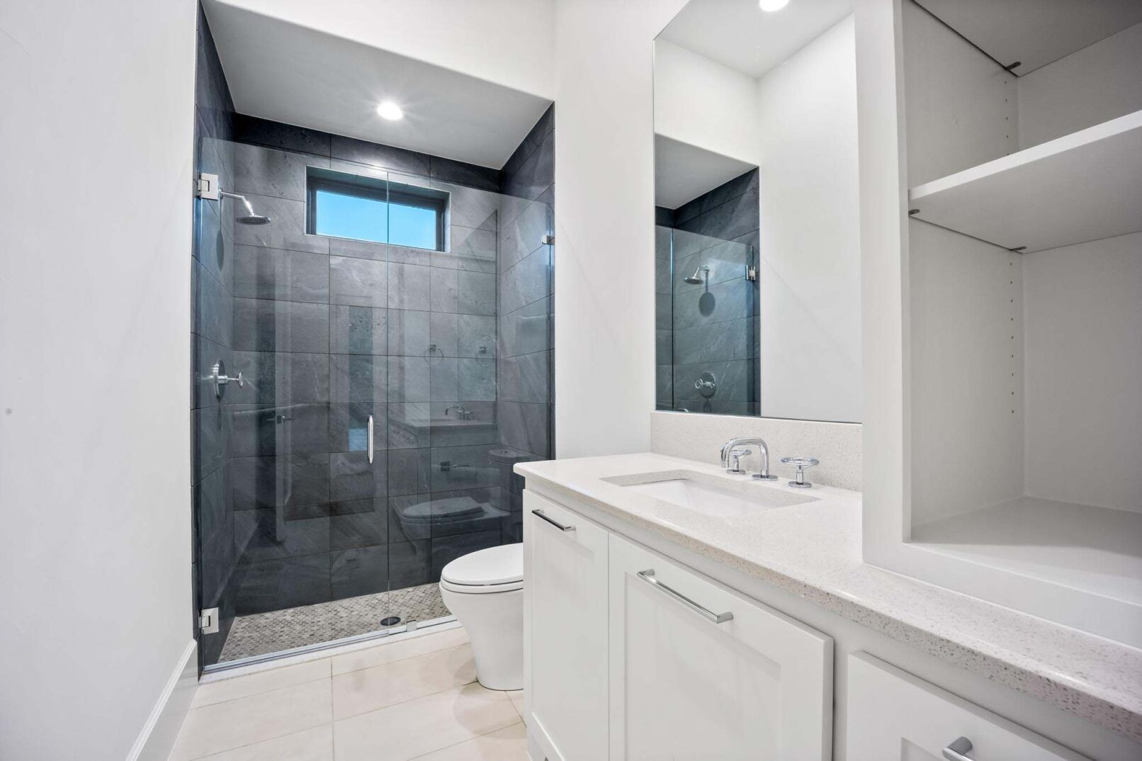 Desco Fine Homes is a high performance custom home builder in North Texas. We build custom homes in Dallas, Preston Hollow.