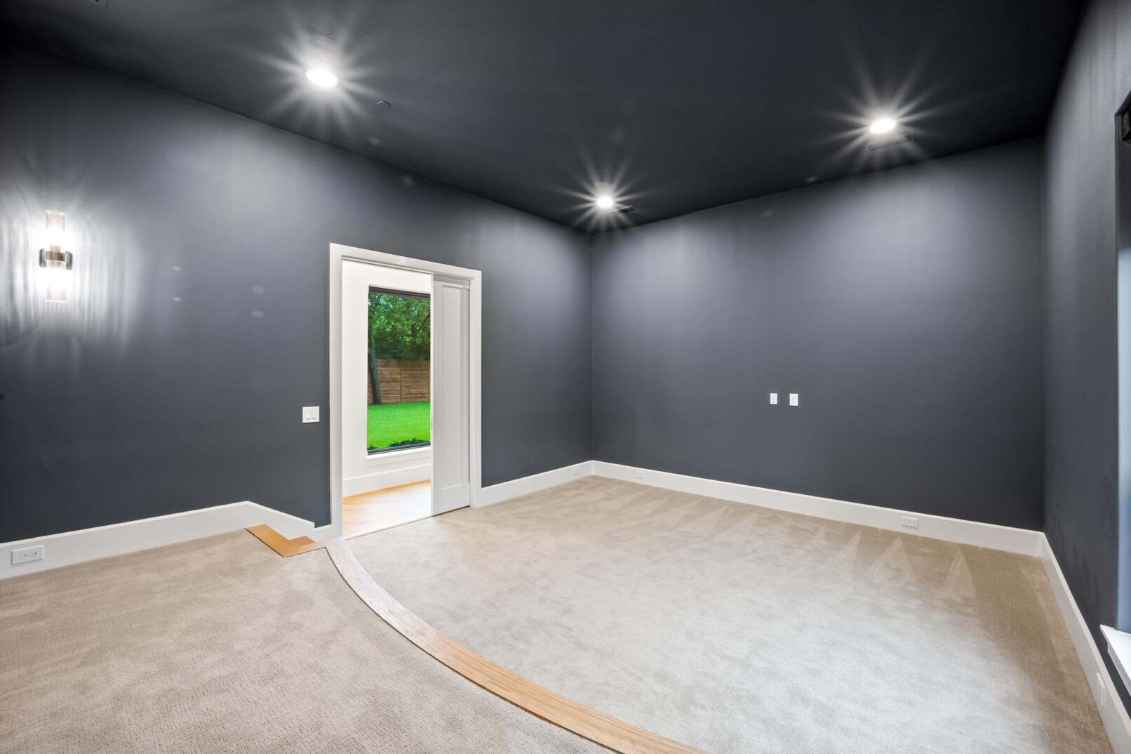 Desco Fine Homes is a high performance custom home builder in North Texas. We build custom homes in Dallas, Preston Hollow.