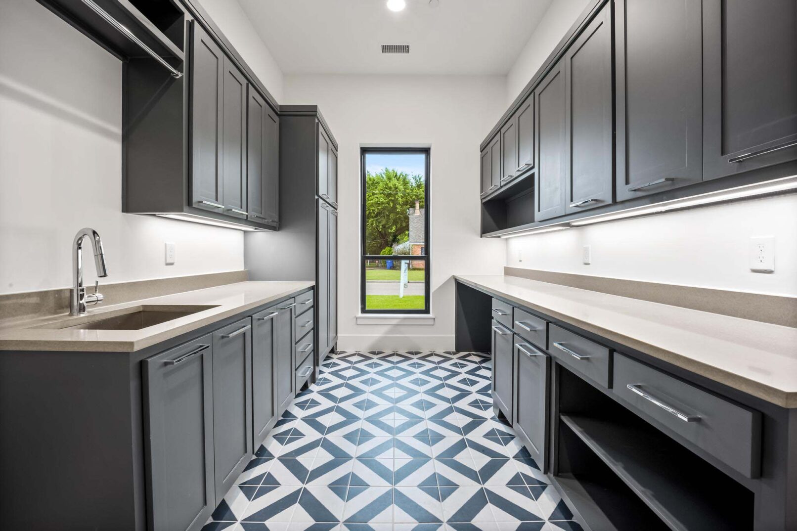 Desco Fine Homes is a high performance custom home builder in North Texas. We build custom homes in Dallas, Preston Hollow.