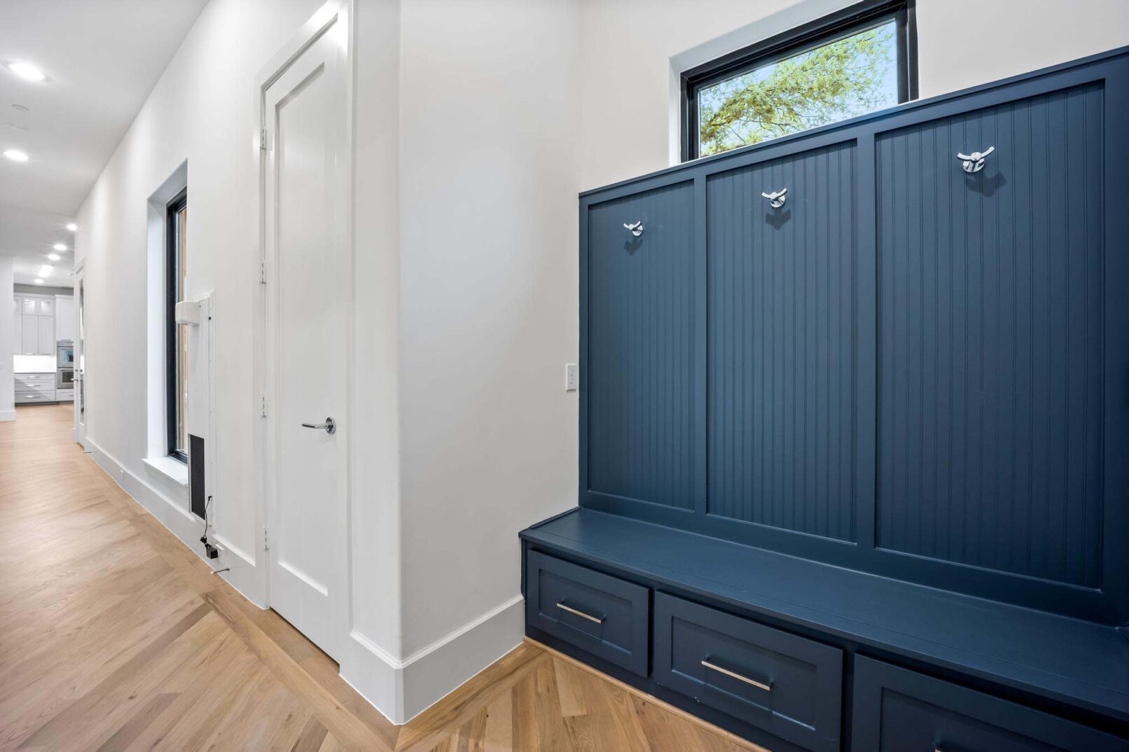 Desco Fine Homes is a high performance custom home builder in North Texas. We build custom homes in Dallas, Preston Hollow.