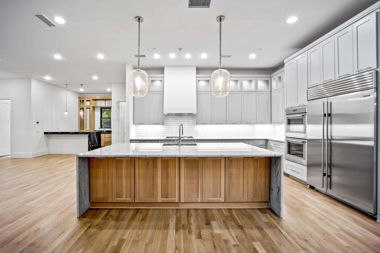 Desco Fine Homes is a high performance custom home builder in North Texas. We build custom homes in Dallas, Preston Hollow.