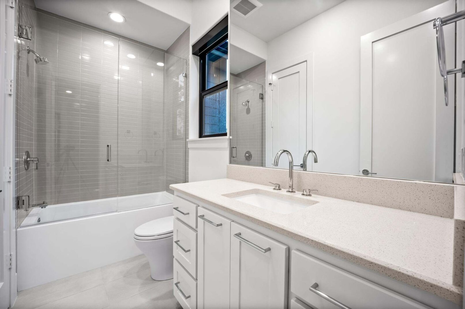 Desco Fine Homes is a high performance custom home builder in North Texas. We build custom homes in Dallas, Preston Hollow.