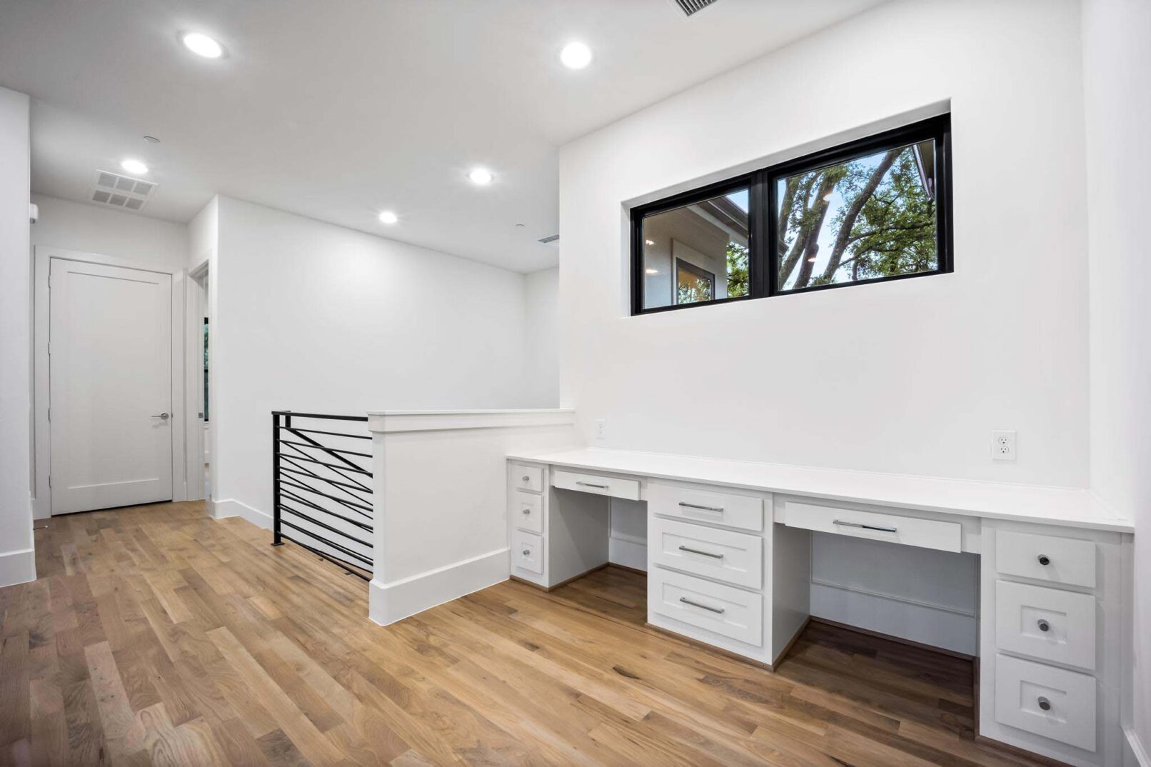 Desco Fine Homes is a high performance custom home builder in North Texas. We build custom homes in Dallas, Preston Hollow.