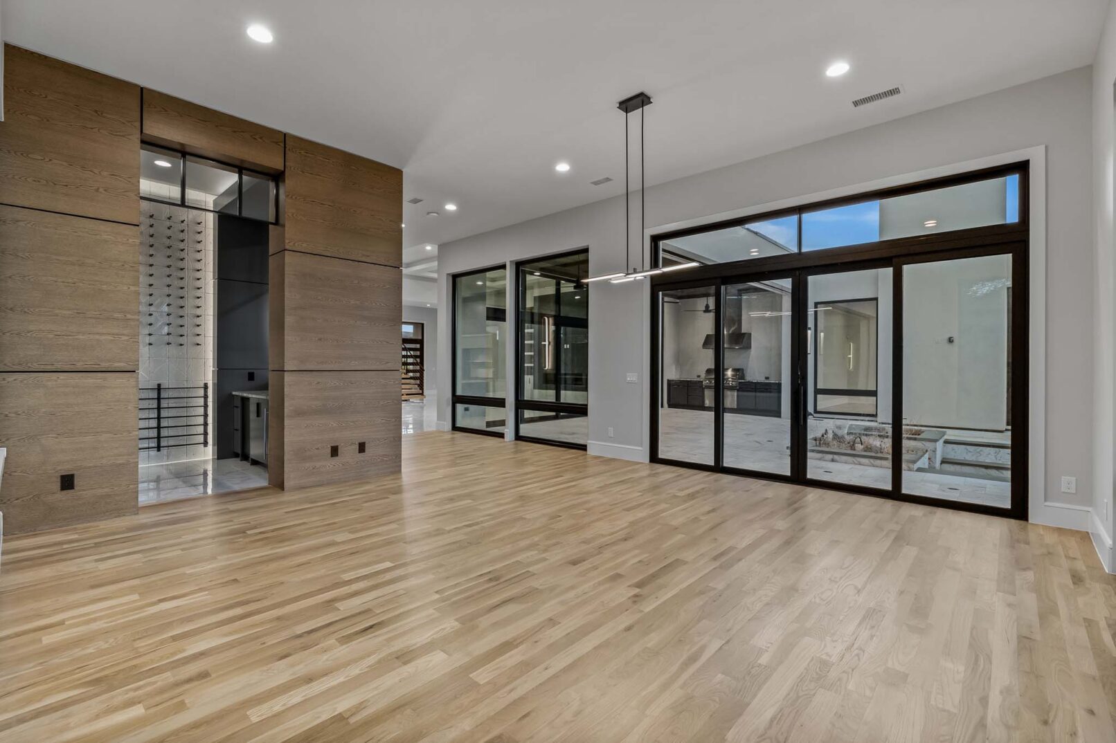 Desco Fine Homes is a high performance custom home builder in North Texas. We build custom homes in Dallas, Plano, Preston Hollow, Lakewood, M-Streets.