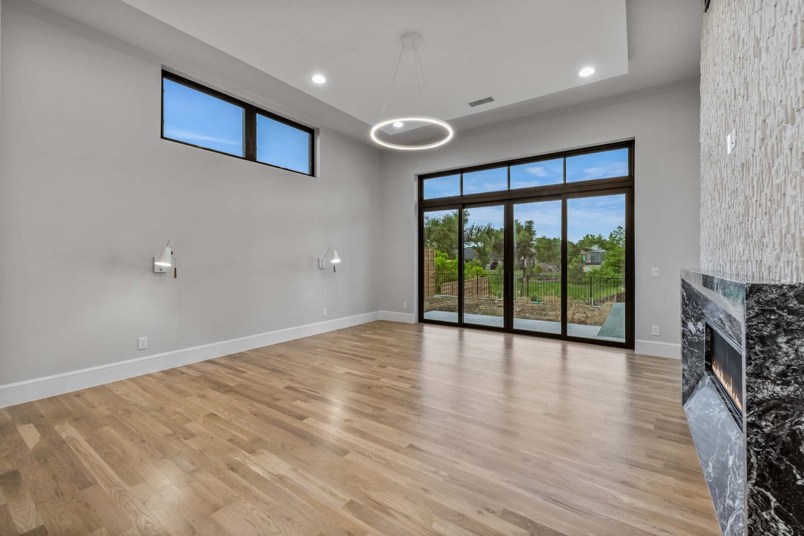 Desco Fine Homes is a high performance custom home builder in North Texas. We build custom homes in Dallas, Plano, Preston Hollow, Lakewood, M-Streets.