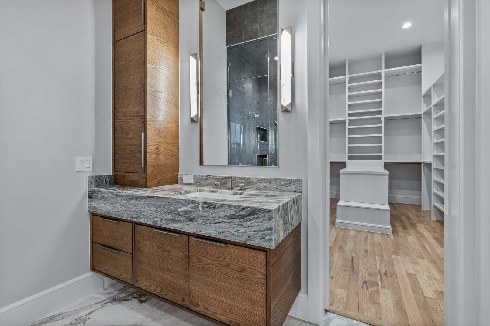 Desco Fine Homes is a high performance custom home builder in North Texas. We build custom homes in Dallas, Plano, Preston Hollow, Lakewood, M-Streets.