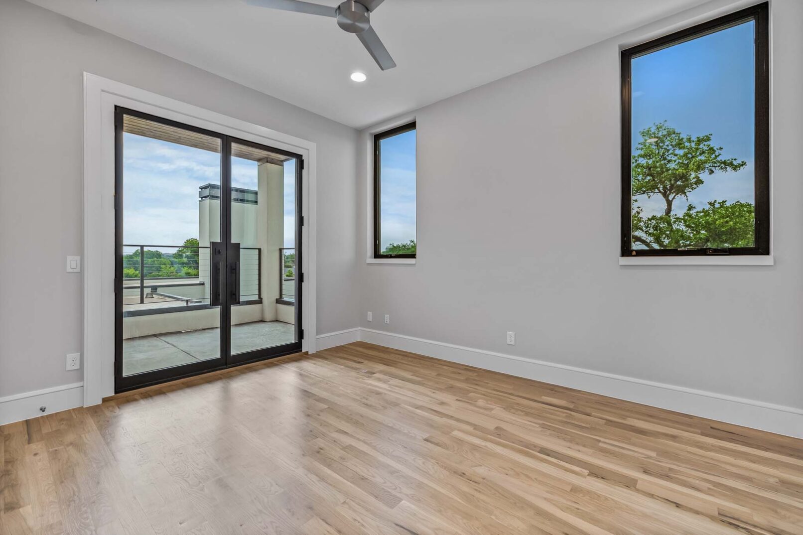 Desco Fine Homes is a high performance custom home builder in North Texas. We build custom homes in Dallas, Plano, Preston Hollow, Lakewood, M-Streets.